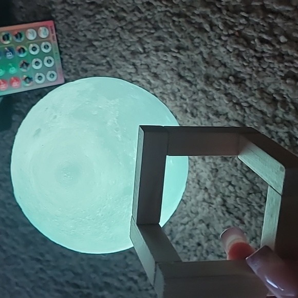 Moon Lamp 16 Colors LED Night Light 3D Printing Moon W/ Stand Remote Moon Lamp 1 - Picture 11 of 15